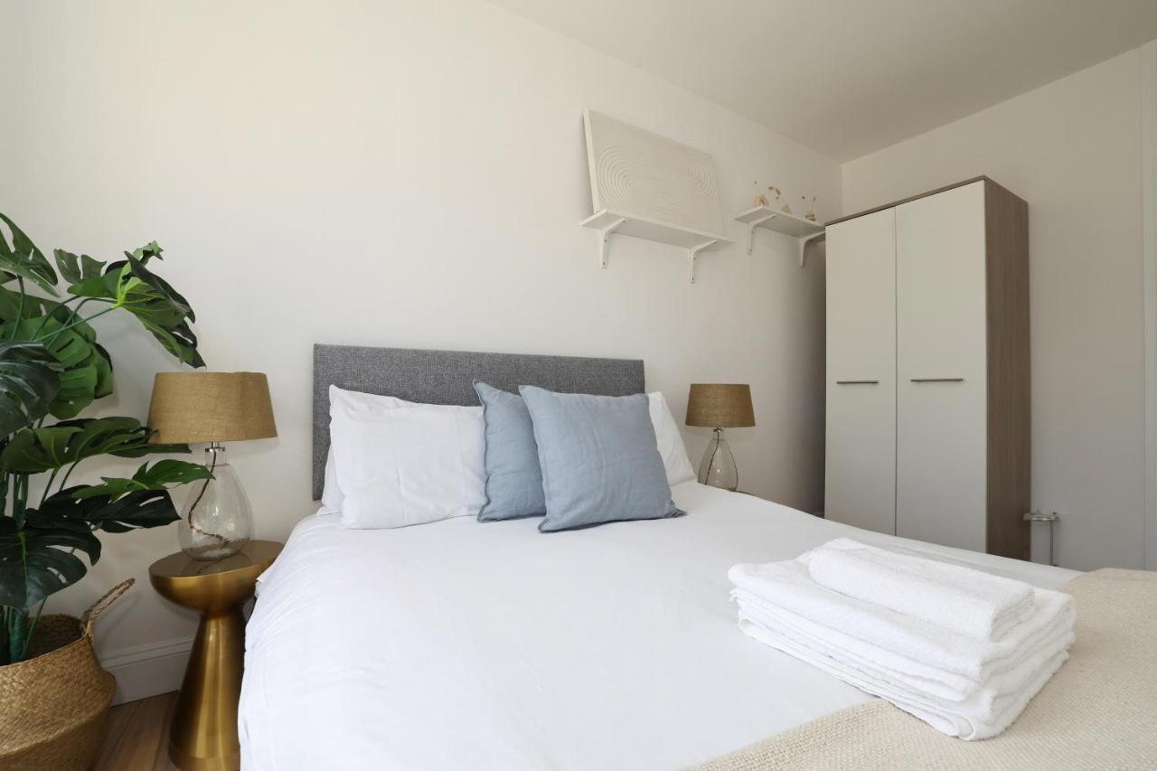 Stay In Islington In Style 3Bdr Apt Nr Upper St Лондон Экстерьер фото